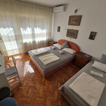 Prenociste Chardak Guest house 3*